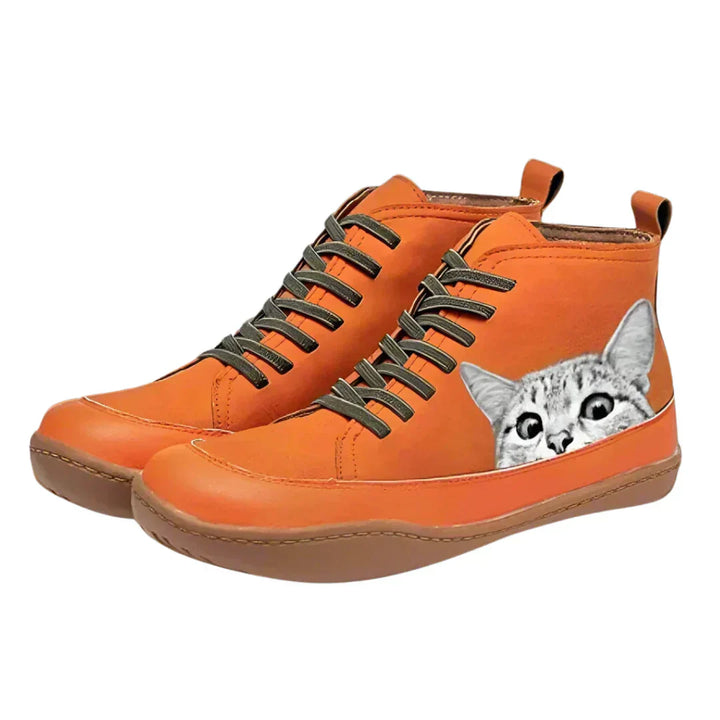 Luna | The Ideal Boots for Cat Enthusiasts