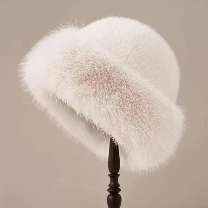 Elise | Elegant Plush Winter Hat with Refined Silhouette