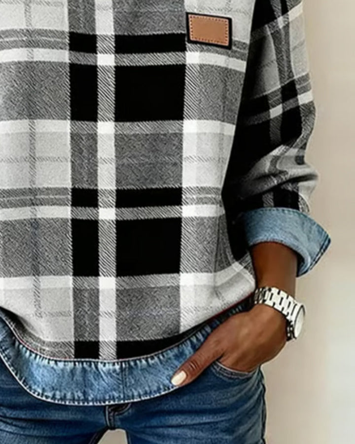 Hannah | Round Neck Sweatshirt with Plaid Accents