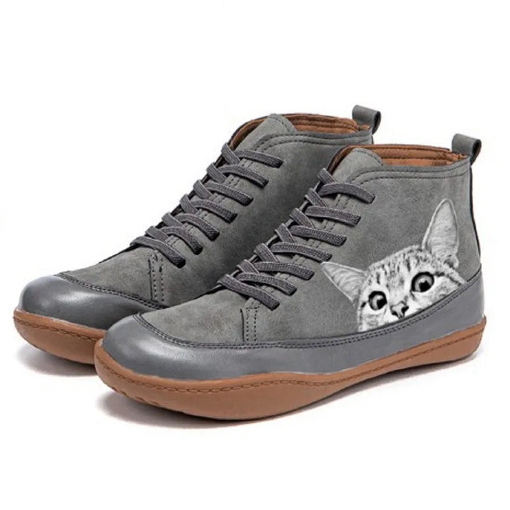 Luna | The Ideal Boots for Cat Enthusiasts