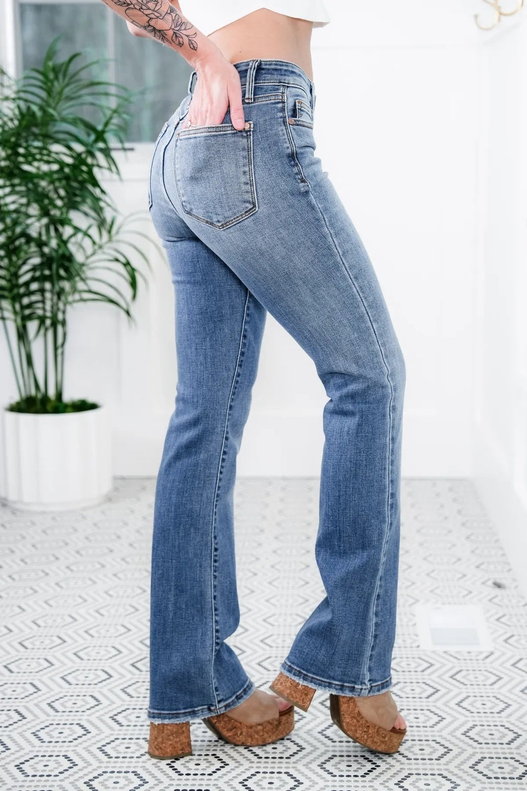 Lulu | Shapewear High-Waist Jeans FitCurve