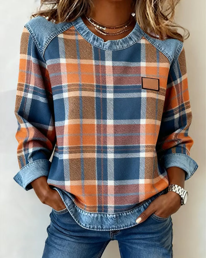 Hannah | Round Neck Sweatshirt with Plaid Accents