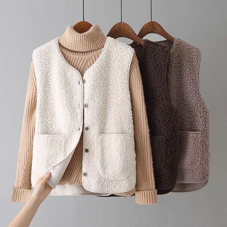 Clara | Timeless Button-Up Vest
