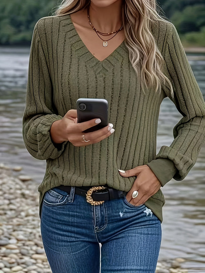 Ariana | Comfy V-Neck Knit Sweater