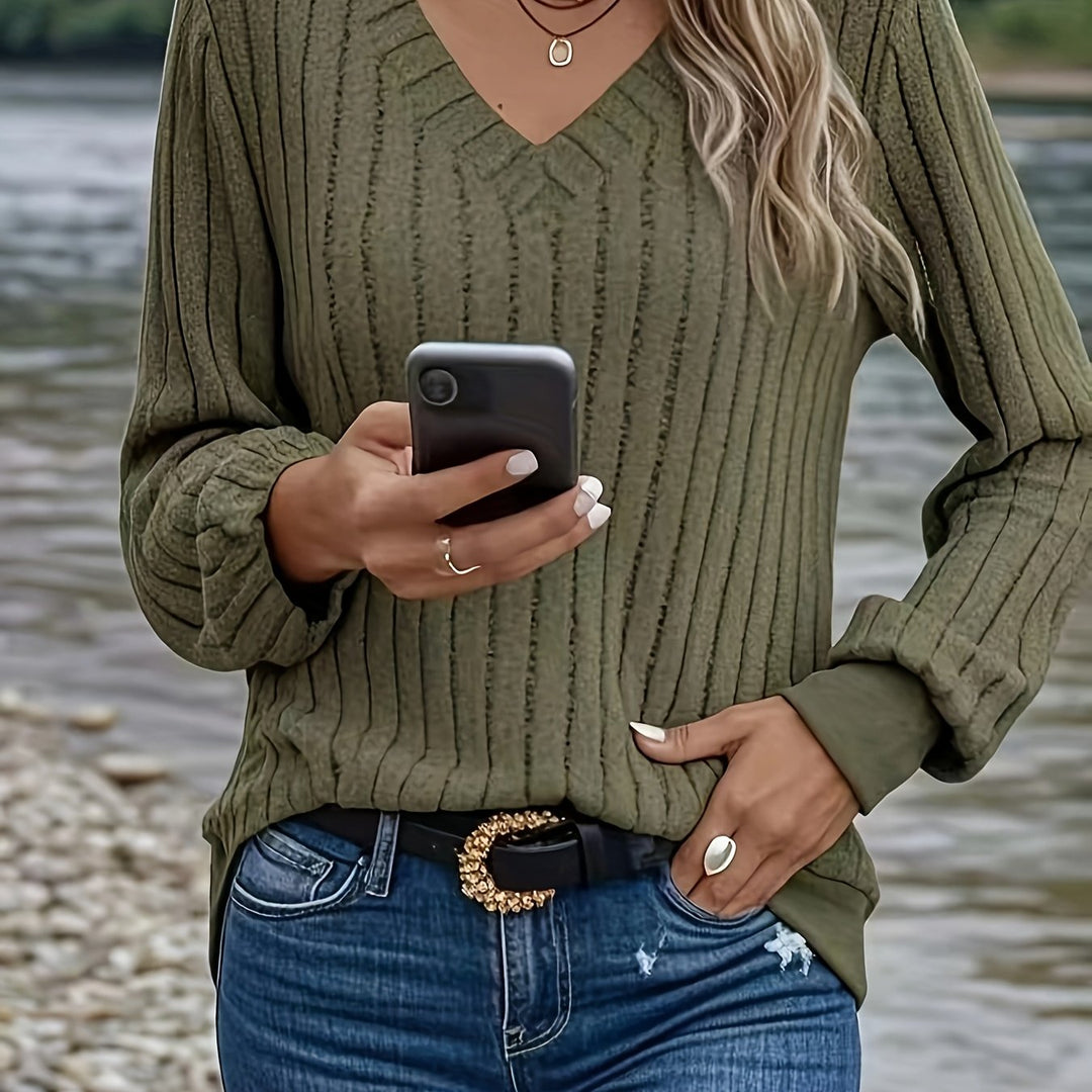 Ariana | Comfy V-Neck Knit Sweater