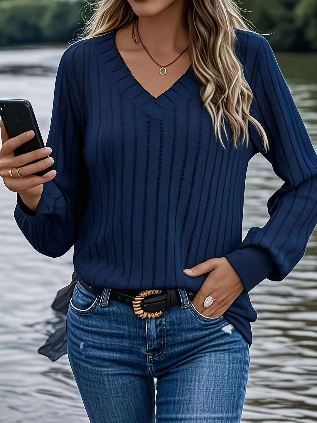Ariana | Comfy V-Neck Knit Sweater